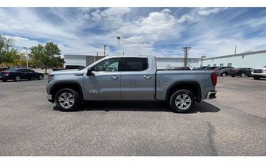 2025 GMC Sierra SLT