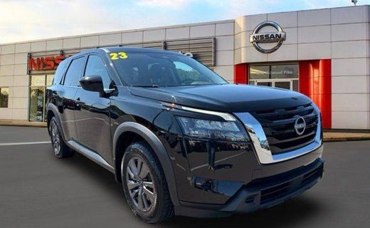 2023 Nissan Pathfinder S