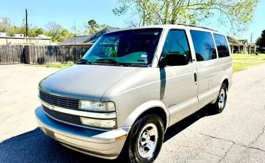 2002 Chevrolet Astro VAN LS