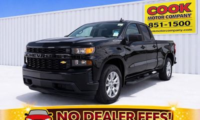 2020 Chevrolet Silverado Custom