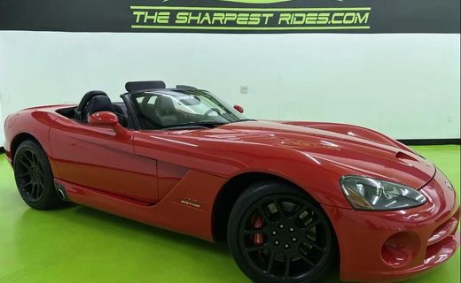 2004 Dodge Viper