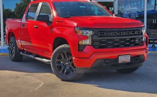 2026 Chevrolet Silverado Custom