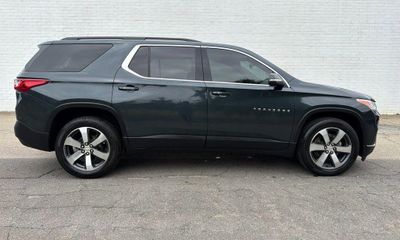 2021 Chevrolet Traverse LT