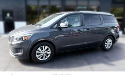 2017 Kia Sedona LX