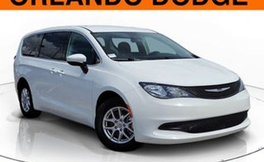 2023 Chrysler Voyager LX