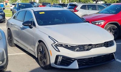 2025 Kia K5