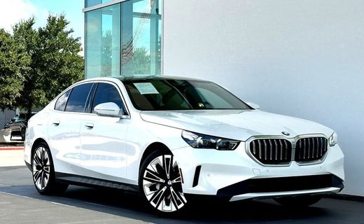 2026 BMW 530I