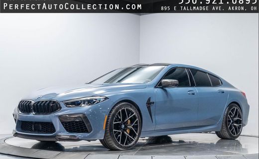 2022 BMW M8