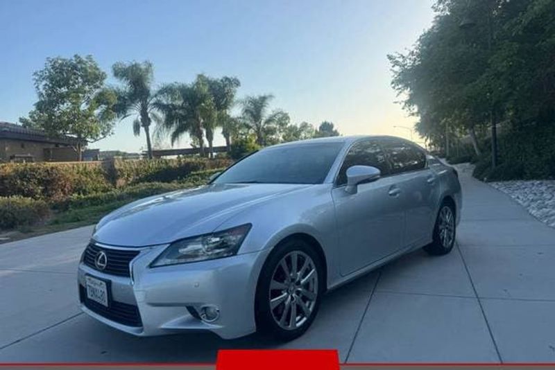 2013 Lexus GS — a typically priced live listing