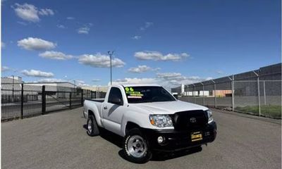2006 Toyota Tacoma DLX