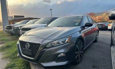 2019 Nissan Altima SR