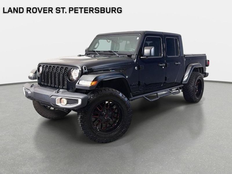 2022 Jeep Gladiator — a typically priced live listing