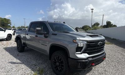 2026 Chevrolet Silverado HD LT