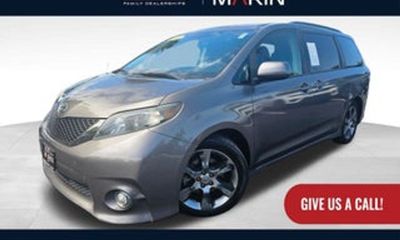 2012 Toyota Sienna Base 7 Passenger