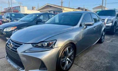 2019 Lexus IS 300