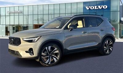 2026 Volvo XC40 Ultra Dark