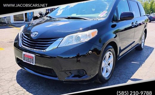 2015 Toyota Sienna LE