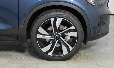 2026 Volvo XC40 Ultra Dark