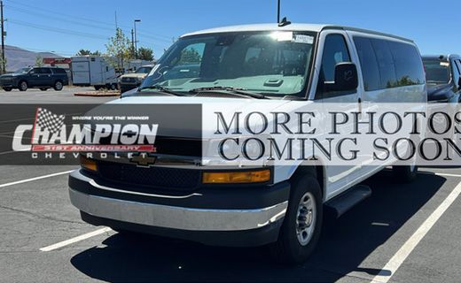 2025 Chevrolet Express LT EXT