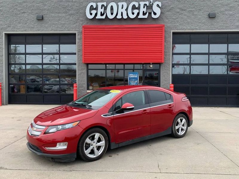 2013 Chevrolet VOLT — a typically priced live listing