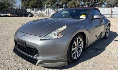 2010 Nissan 370Z Touring Roadster