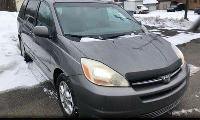 2005 Toyota Sienna XLE