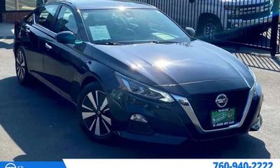 2022 Nissan Altima SV