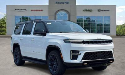 2026 Jeep Grand Wagoneer Base