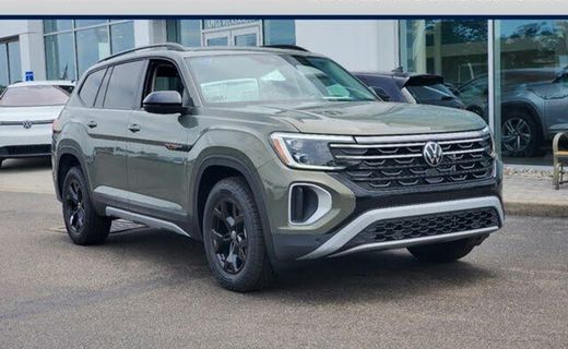 2024 Volkswagen Atlas 4MOTION Peak Edition
