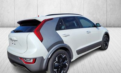 2023 Kia Niro Wave