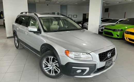 2015 Volvo XC70 Premier R