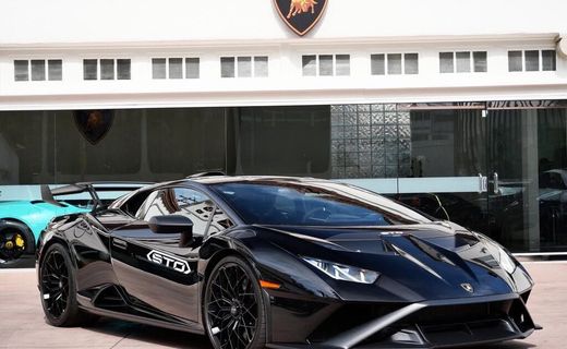 2023 Lamborghini Huracan STO