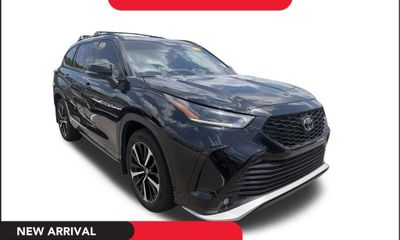 2022 Toyota Highlander XSE