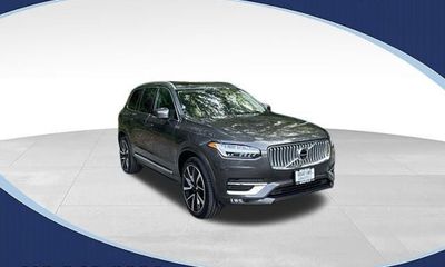2024 Volvo XC90 Plus Bright