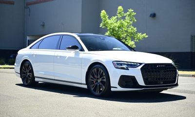 2025 Audi S8 Quattro