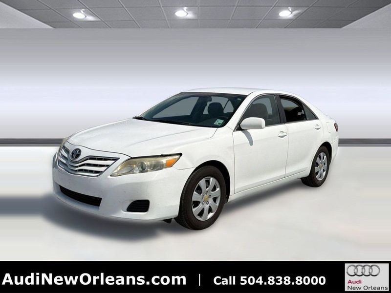 2011 Toyota Camry — a typically priced live listing