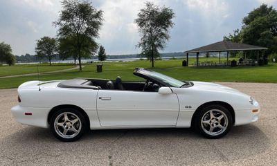 2002 Chevrolet Camaro Z28