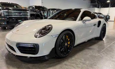 2019 Porsche 911 Turbo S