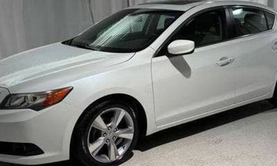2013 Acura ILX 20 Tech