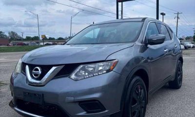 2015 Nissan Rogue S