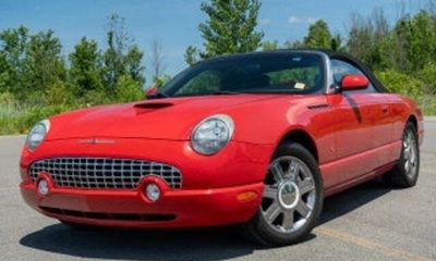 2003 Ford Thunderbird