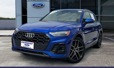 2023 Audi Q5 E S Line Quattro