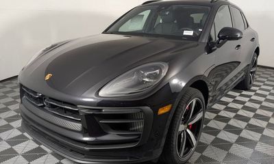 2026 Porsche Macan S