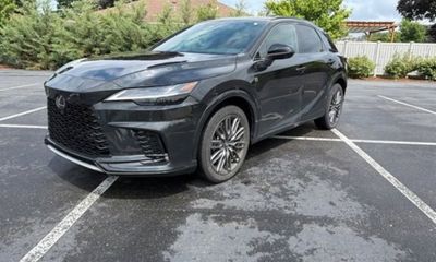 2023 Lexus RX 500H