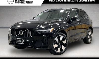2024 Volvo XC60 Plus Dark