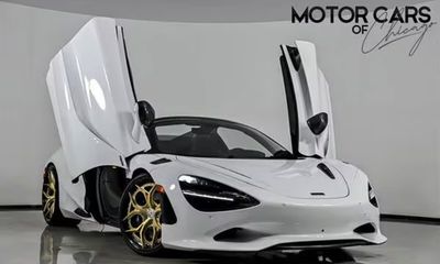 2025 McLaren 750S Spider