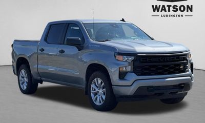 2023 Chevrolet Silverado Custom