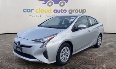 2016 Toyota Prius ONE TWO