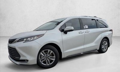 2026 Toyota Sienna Limited