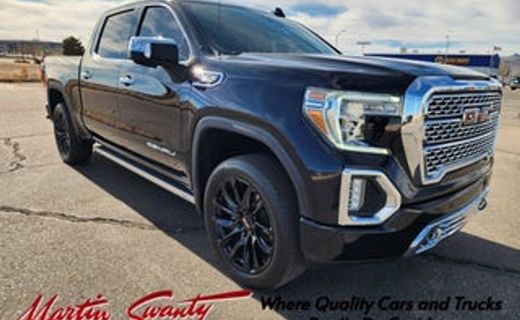 2023 GMC Sierra AT4